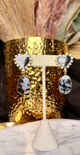 Load image into Gallery viewer, Black Heart Earrings
