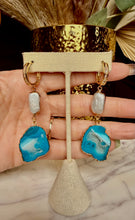 Load image into Gallery viewer, Mother of Pearl Earrings
