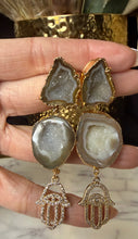 Load image into Gallery viewer, Earrings
