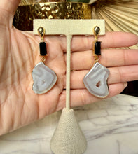 Load image into Gallery viewer, Earrings
