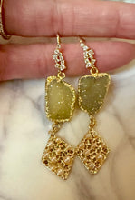 Load image into Gallery viewer, Druzy Earrings
